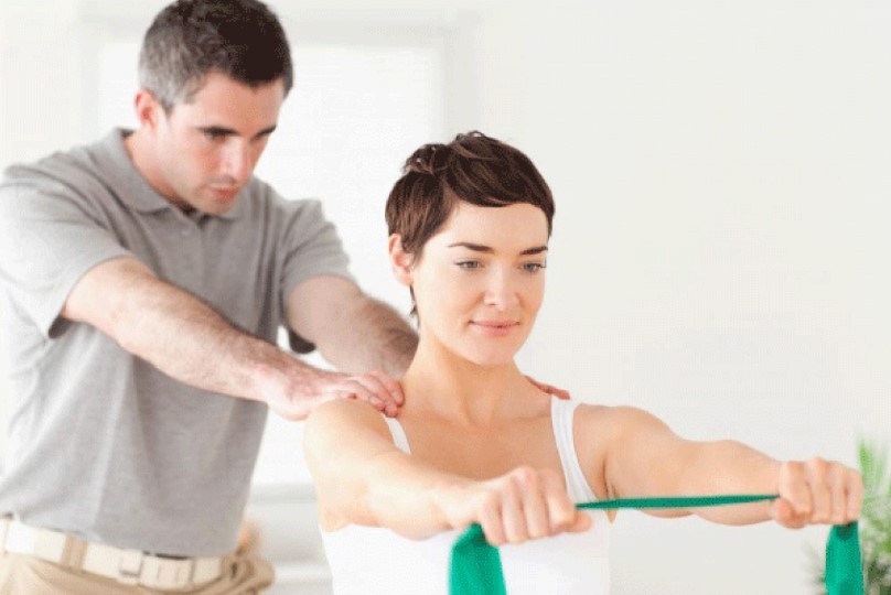 7 mẹo giúp đỡ người thân bị đột quỵ bạn nên biết