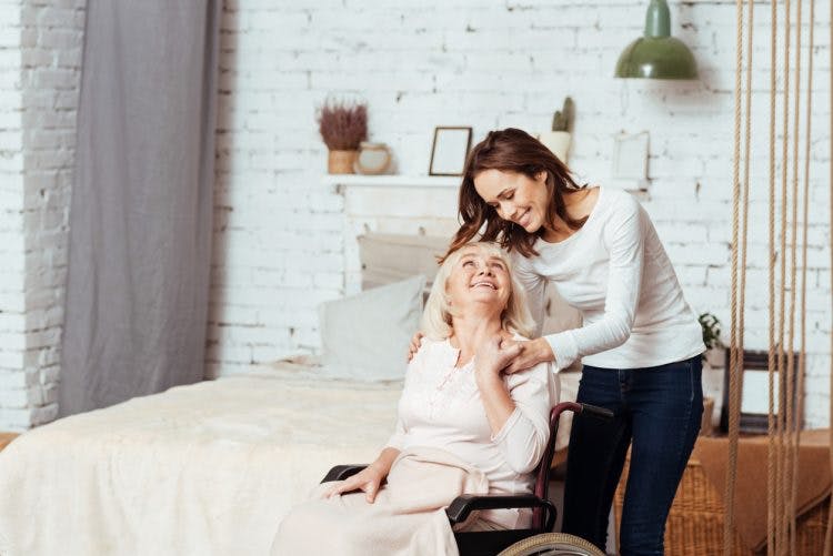 Hãy cố gắng thực hành quan tâm đến người khác, cảm xúc tích cực sẽ hình thành