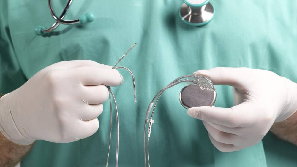 Hầu hết bệnh nhân cần đặt máy tạo nhịp tim vì tim đập quá chậm.