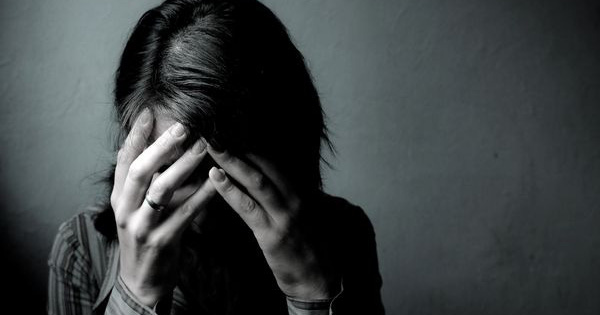 Người nhà nên làm gì khi bệnh nhân suy tim biến đổi tâm lý?