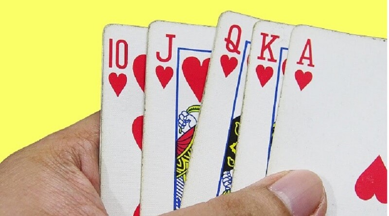 Một bộ bài có thể giúp người bệnh thực hiện được nhiều bài tập