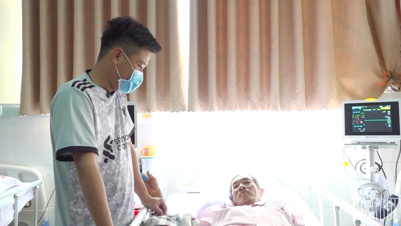 Hồi sức tim phổi suốt 1 tiếng cứu sống bệnh nhân hẹp mạch vành bị ngưng tim