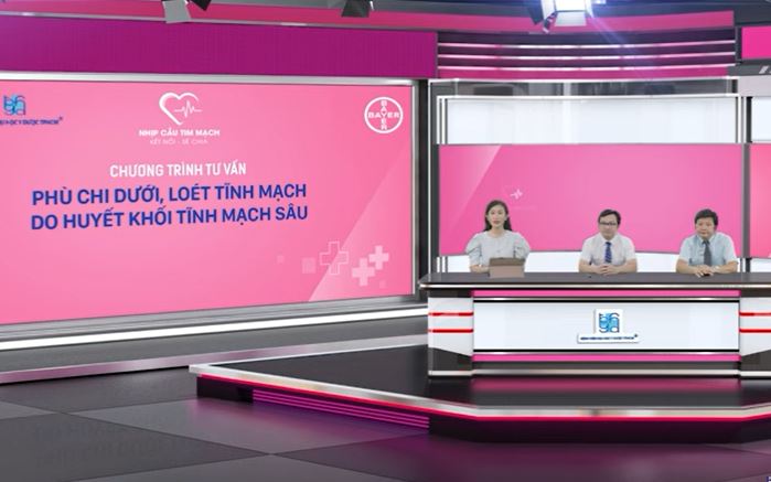 Phù chân, loét tĩnh mạch do huyết khối tĩnh mạch sâu điều trị thế nào?