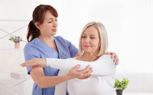 Bài tập vai giúp phục hồi và giảm đau vai hiệu quả