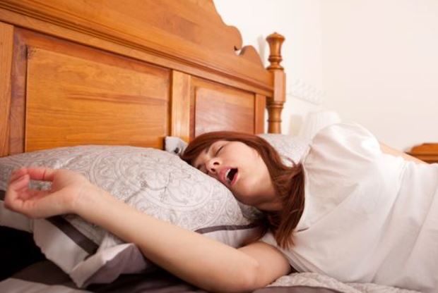 Uống thuốc kháng kết tập tiểu cầu, bị ngưng thở khi ngủ thì có cần đổi thuốc?