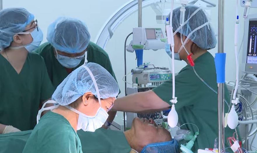 Gây mê hồi sức cho bệnh nhân tăng huyết áp là quá trình đòi hỏi nhiều chuyên khoa phải kết hợp với nhau từ chuyên khoa hồi sức cho đến nội tim mạch và sự tuân thủ của người bệnh