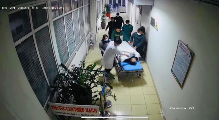 Đang khỏe mạnh bỗng nguy kịch vì 5 lần ngưng tim, ngưng thở