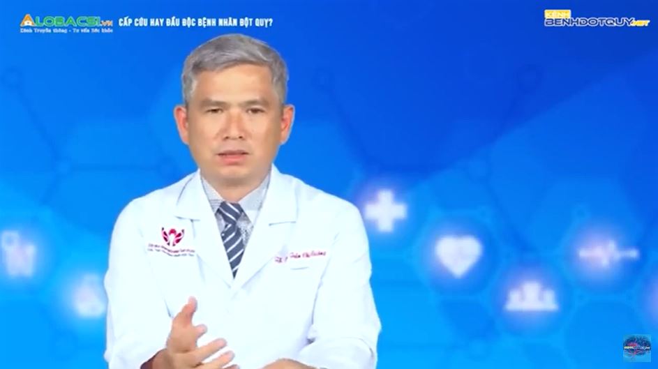 Chích máu đầu ngón tay sơ cứu đột quỵ, sai chỗ nào?