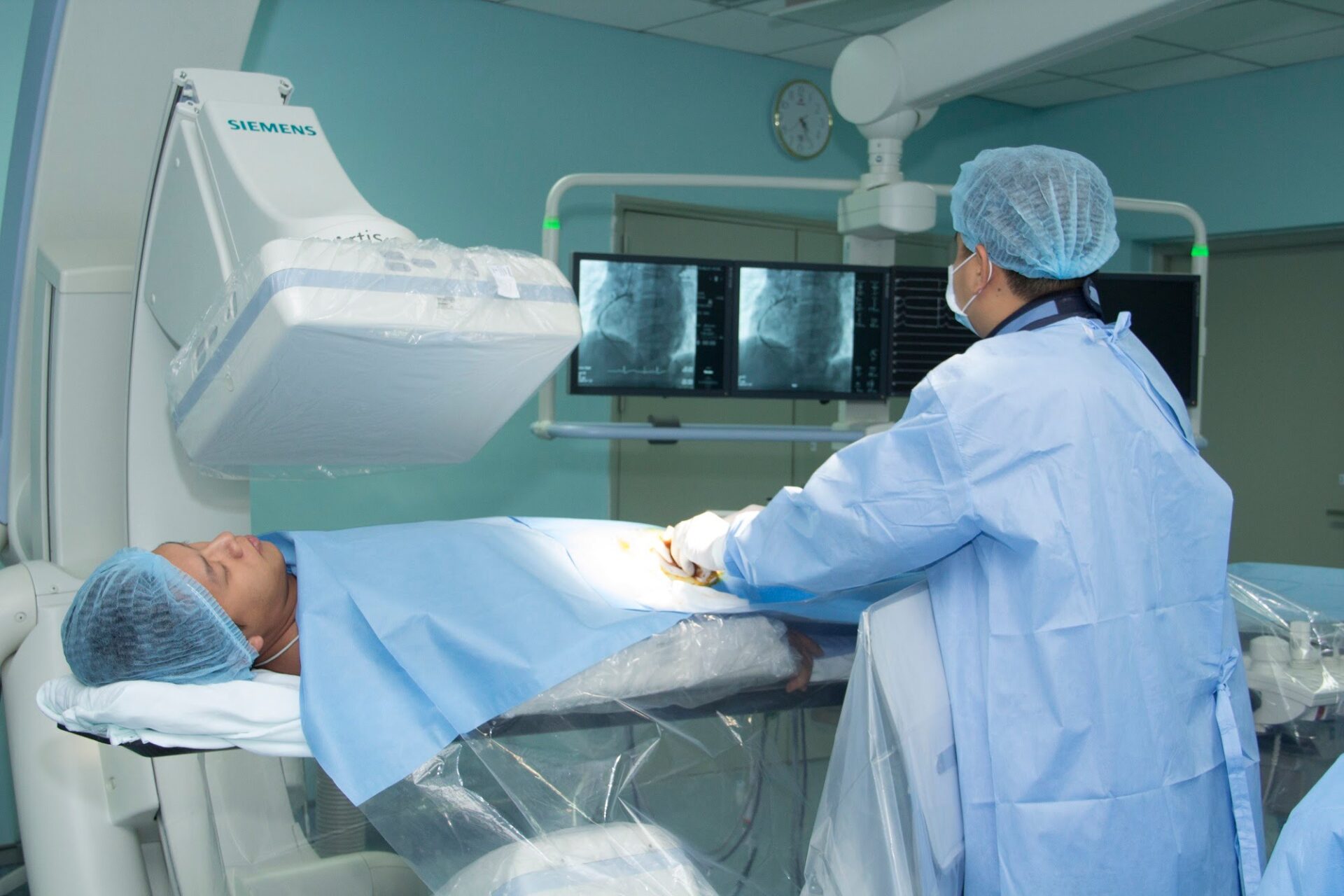 DSA mạch máu não được sử dụng khi nào trong cấp cứu đột quỵ?