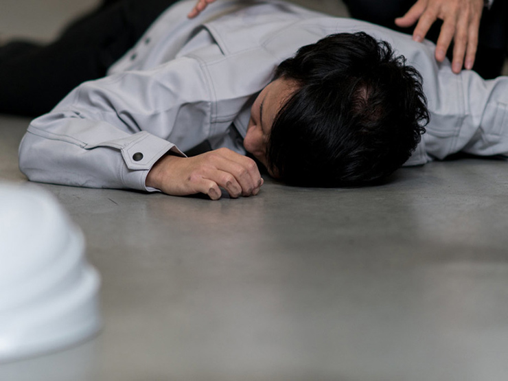 Hà Nội: Người đàn ông đột quỵ não khi đang đi đường