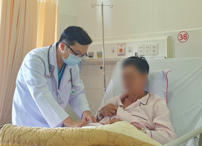 15 phút can thiệp DSA cứu người giao hàng khỏi tử thần nhồi máu cơ tim