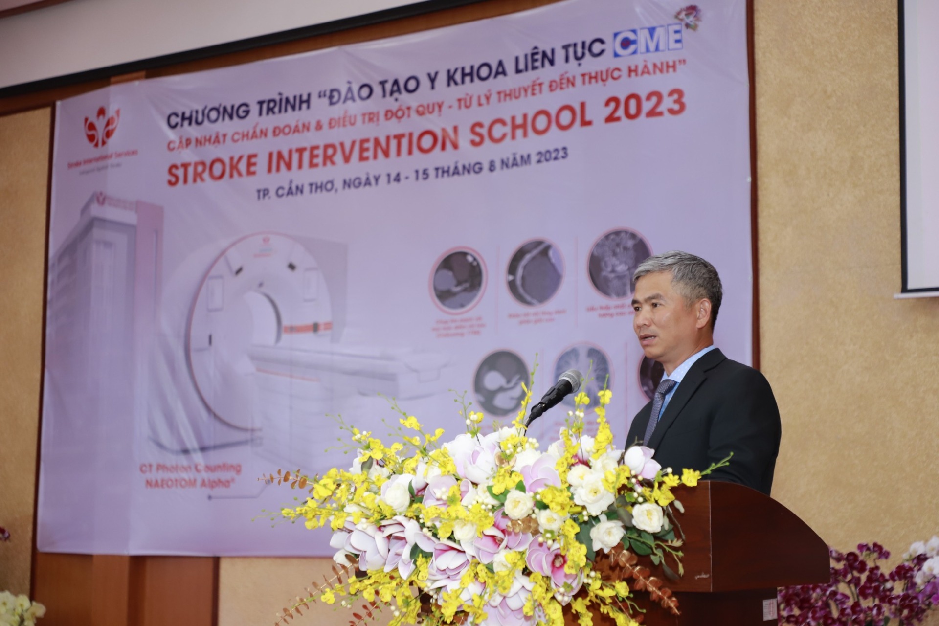 Hàng loạt chuyên gia trong nước và quốc tế quy tụ tại khóa học Stroke intervention school 2023