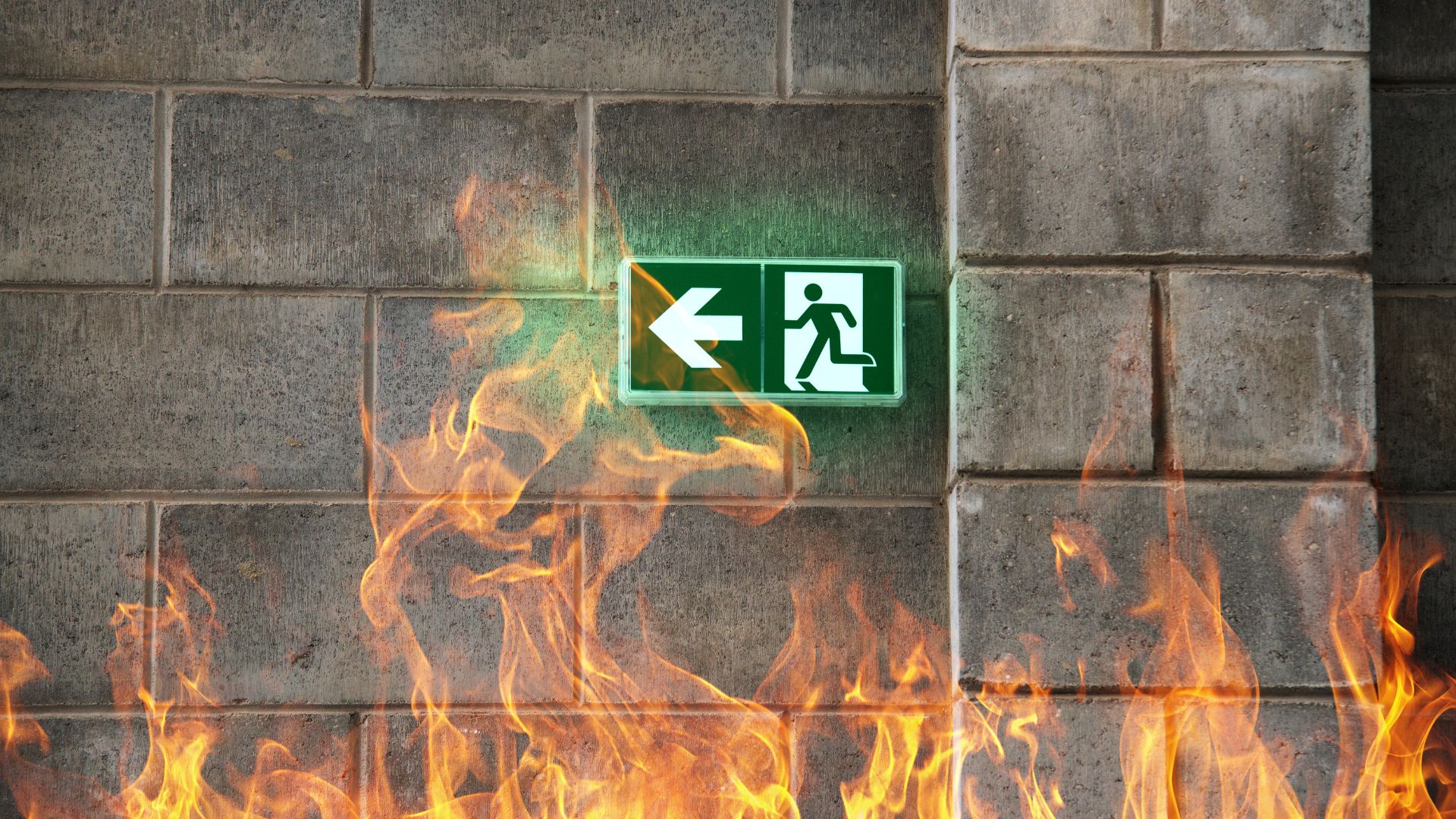 Kỹ năng thoát hiểm cần nắm vững khi gặp cháy