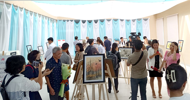 10 năm cho những tác phẩm nghệ thuật từ nghị lực phi thường của bệnh nhân đột quỵ