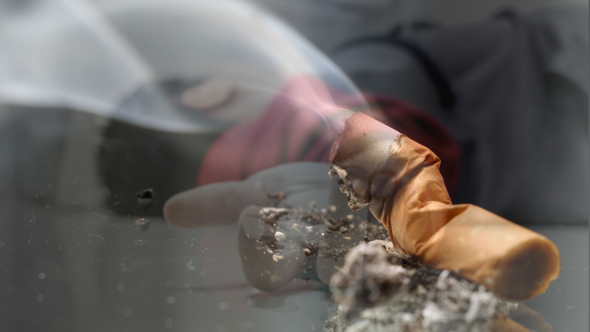 Đột quỵ do tác hại của hút thuốc lá