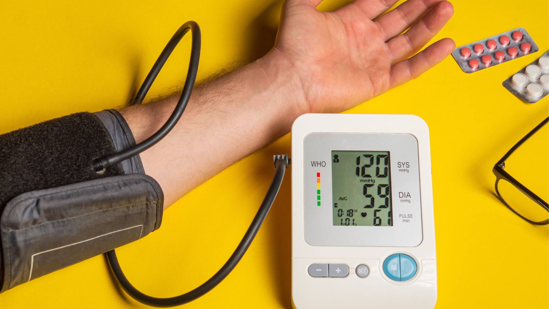 8 cách hạ huyết áp an toàn tại nhà