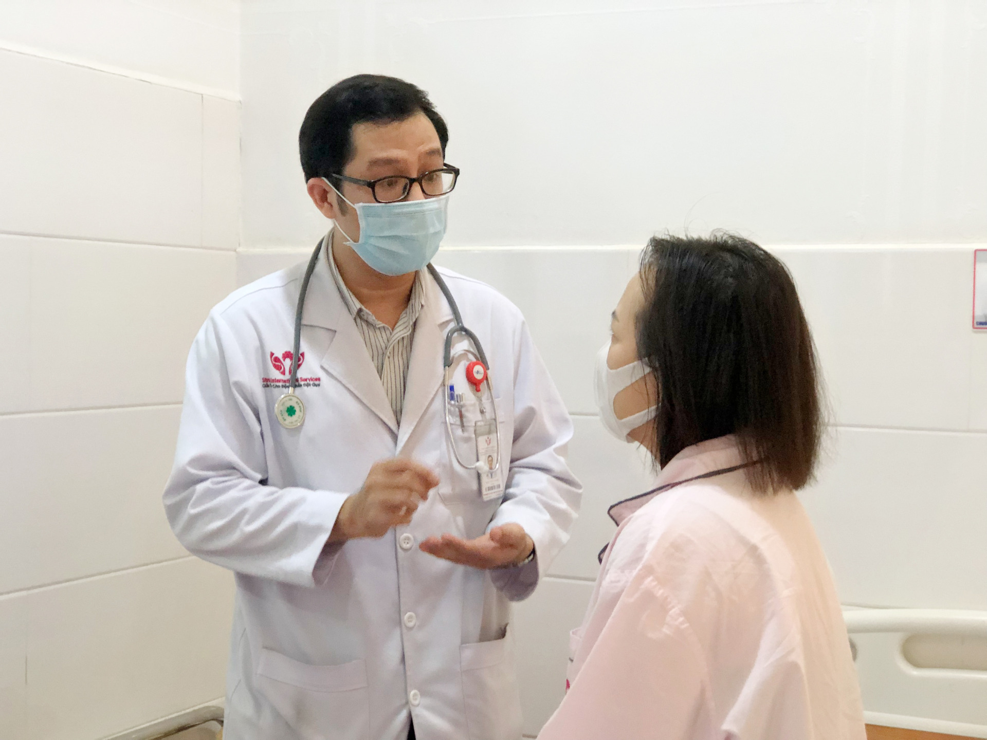 Từ cơn đau đầu, chóng mặt, phát hiện túi phình khổng lồ chèn ép não