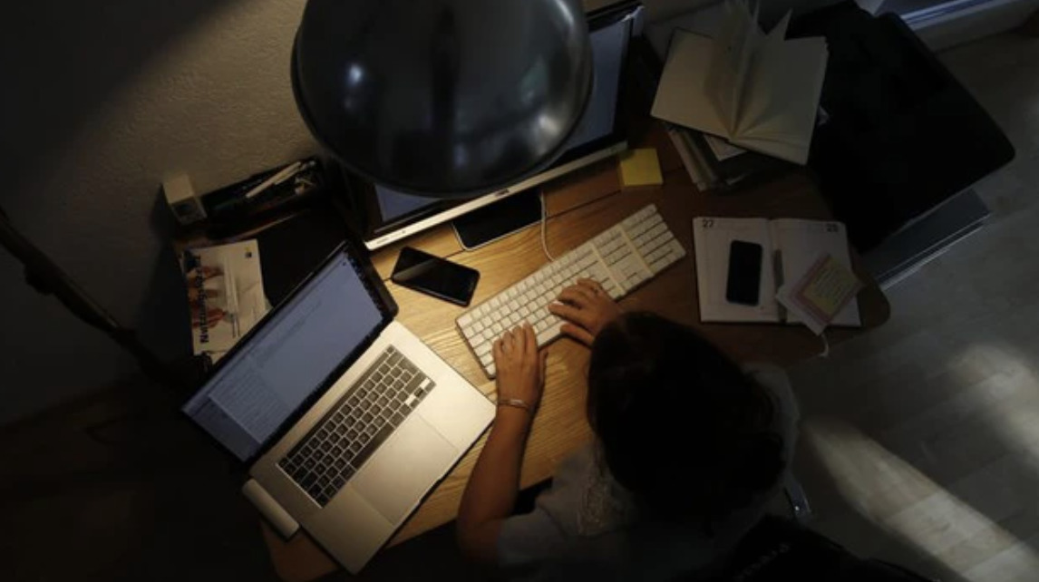 5 thói quen xấu ở nhiều người trẻ hiện nay dễ gây đột tử nhất