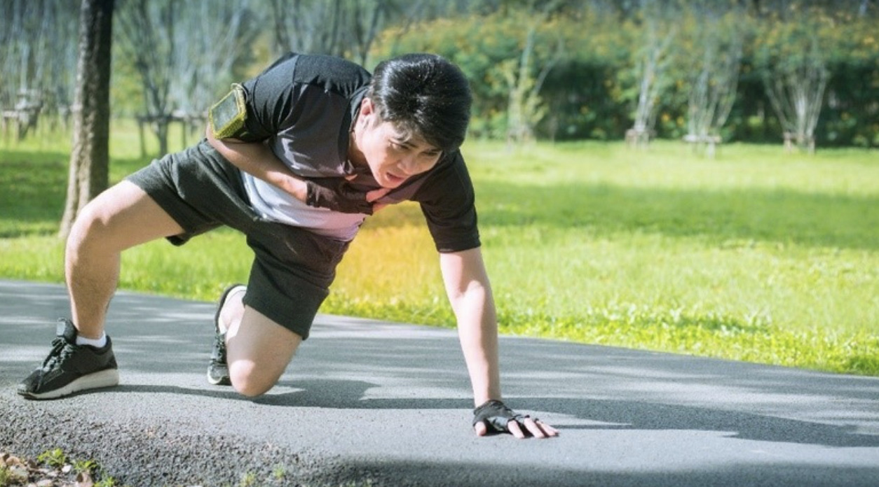 Nắng nóng sớm và gay gắt, cần cảnh giác về nguy cơ đột khi chơi thể thao