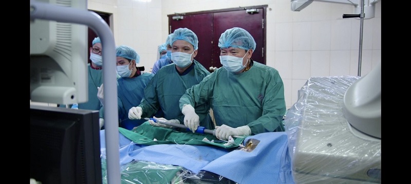 Viện Tim Mạch Việt Nam can thiệp nội mạch cứu sống thành công bệnh nhân phình động mạch chủ vỡ