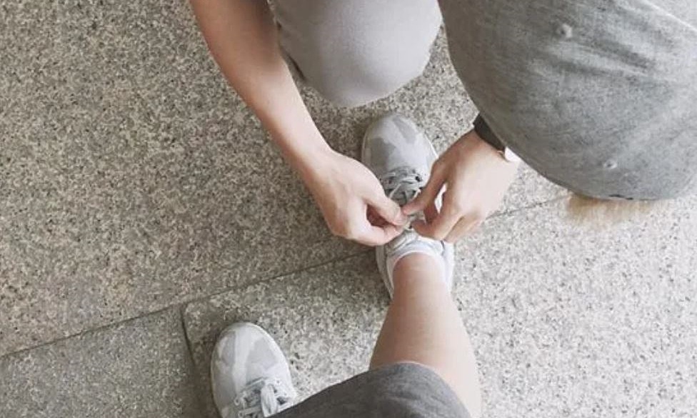 Chuyên gia cảnh báo 2 tư thế ngồi dễ gây dột quỵ, nhồi máu cơ tim