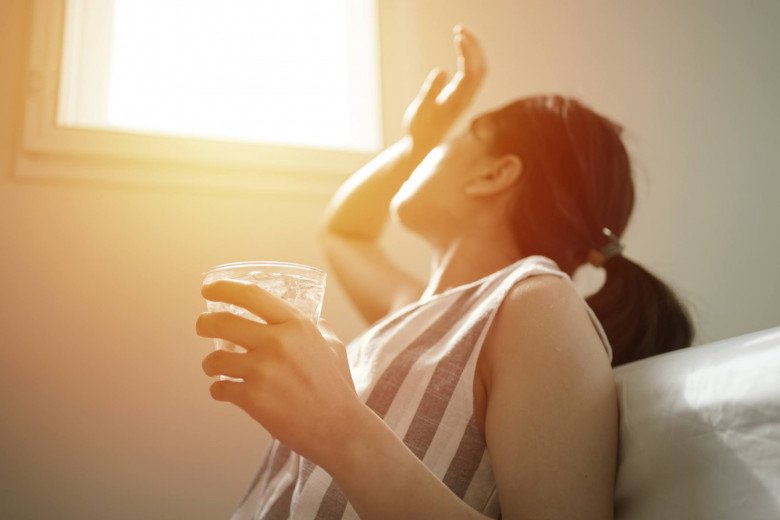 Những sai lầm nào cần tránh trong mùa nắng nóng để đề phòng sốc nhiệt?