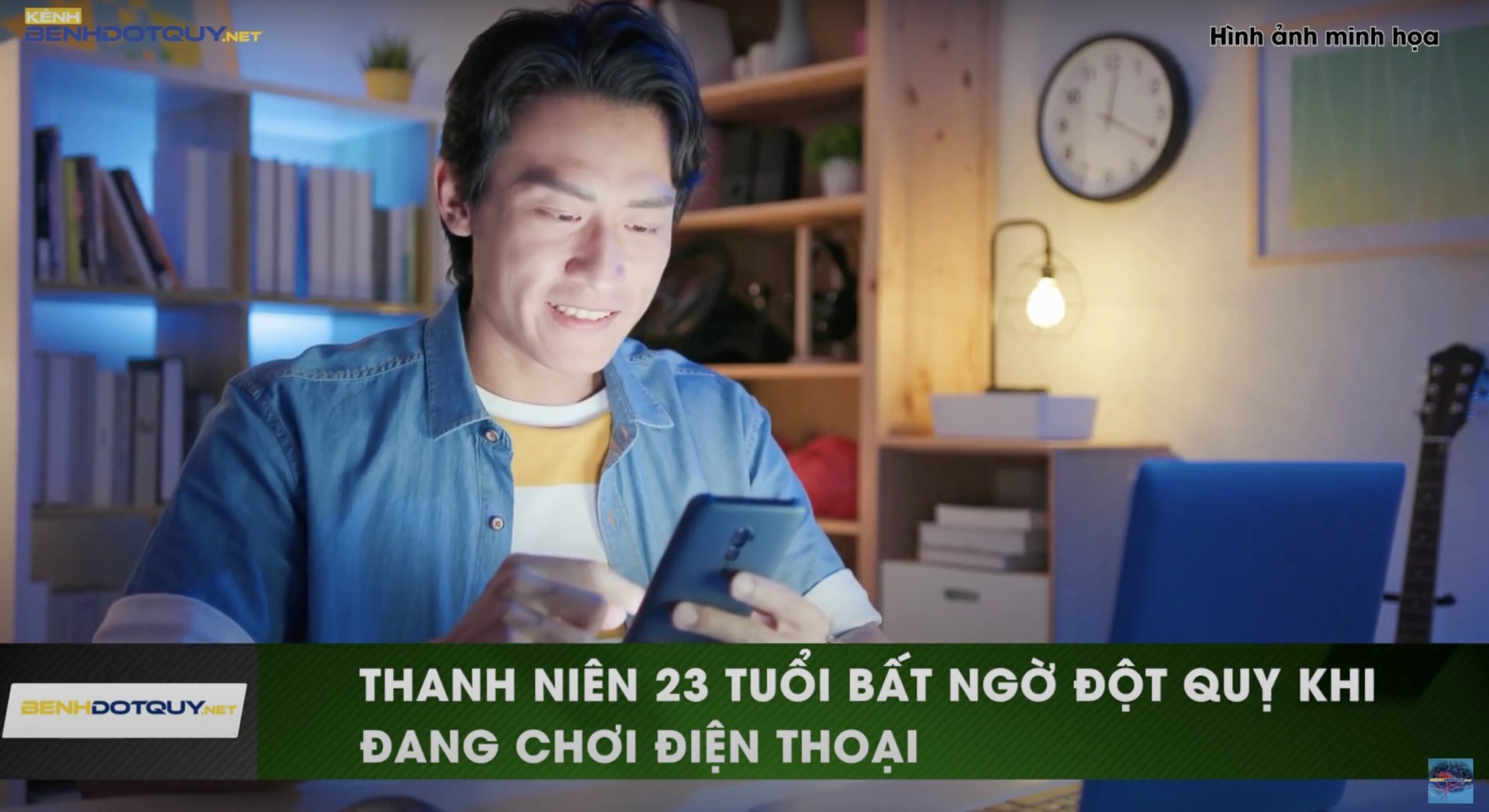 Chuyên gia chỉ ra yếu tố nguy cơ qua trường hợp thanh niên 23 tuổi bất ngờ đột quỵ khi đang chơi điện thoại