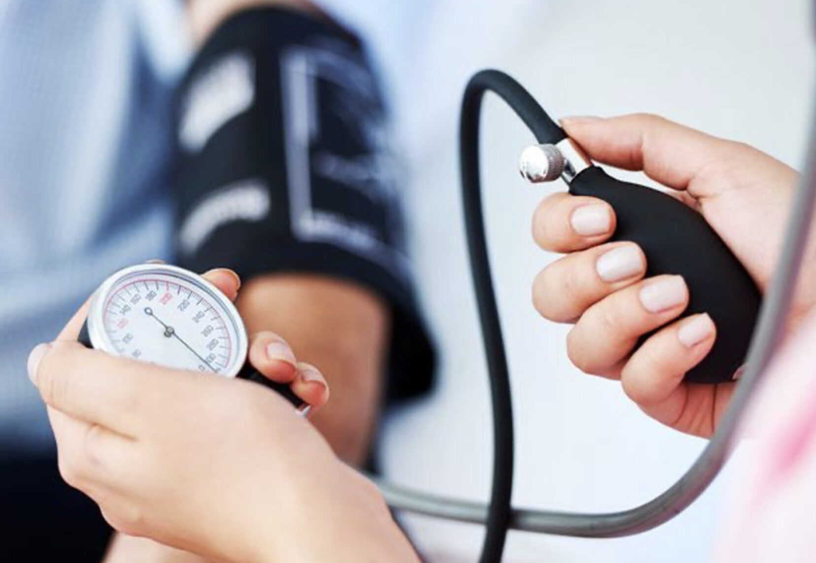 Tăng huyết áp: “sát thủ” thầm lặng khiến nhiều người trẻ đột quỵ