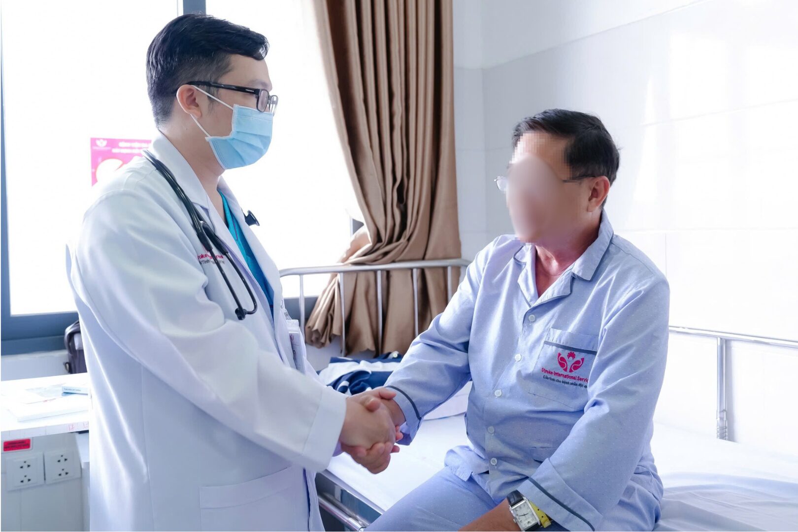 Người đàn ông 64 tuổi thoát khỏi cơn đột tử nhờ phát hiện triệu chứng kịp thời khi vận động