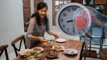 Ăn tối sau 20 giờ làm tăng nguy cơ đột quỵ<