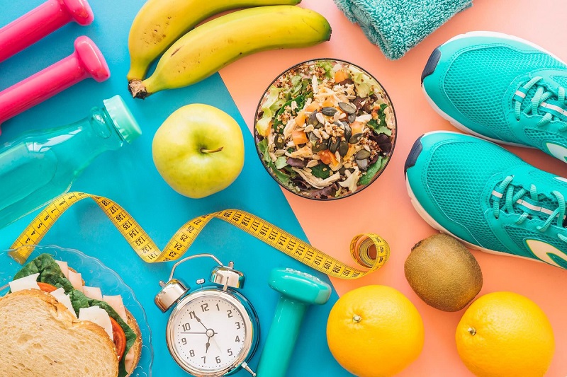 Nên thực hiện chế độ ăn uống kèm tập thể dục hợp lý để giảm nguy cơ mắc bệnh