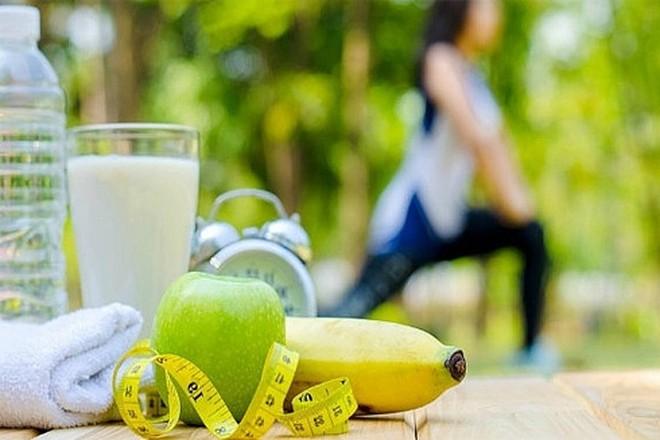 Đảm bảo dinh dưỡng và tập luyện thường xuyên sẽ góp phần hỗ trợ cải thiện trí nhớ