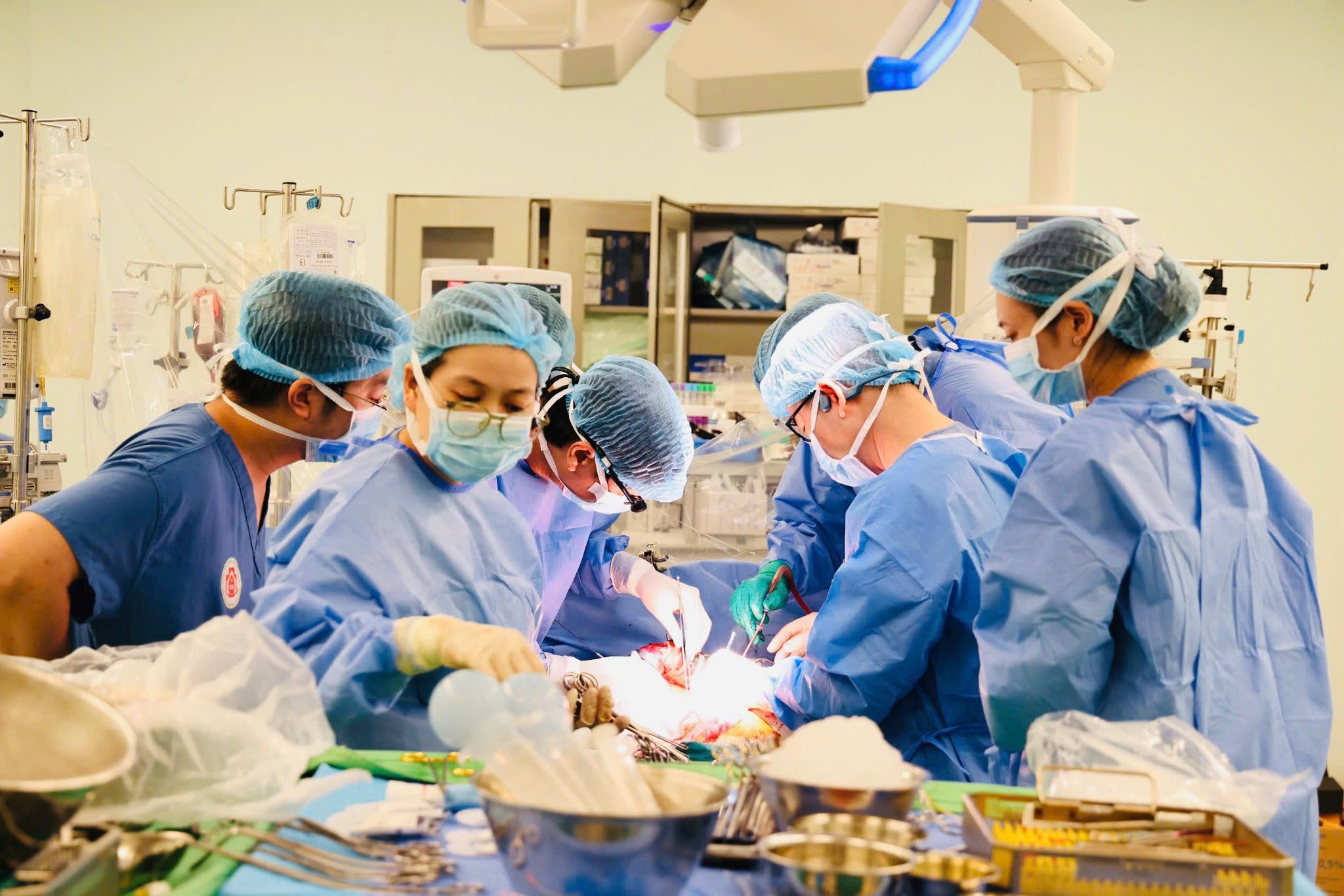 Bệnh nhân đột quỵ chết não hiến tạng, hồi sinh sự sống cho 3 cuộc đời mới