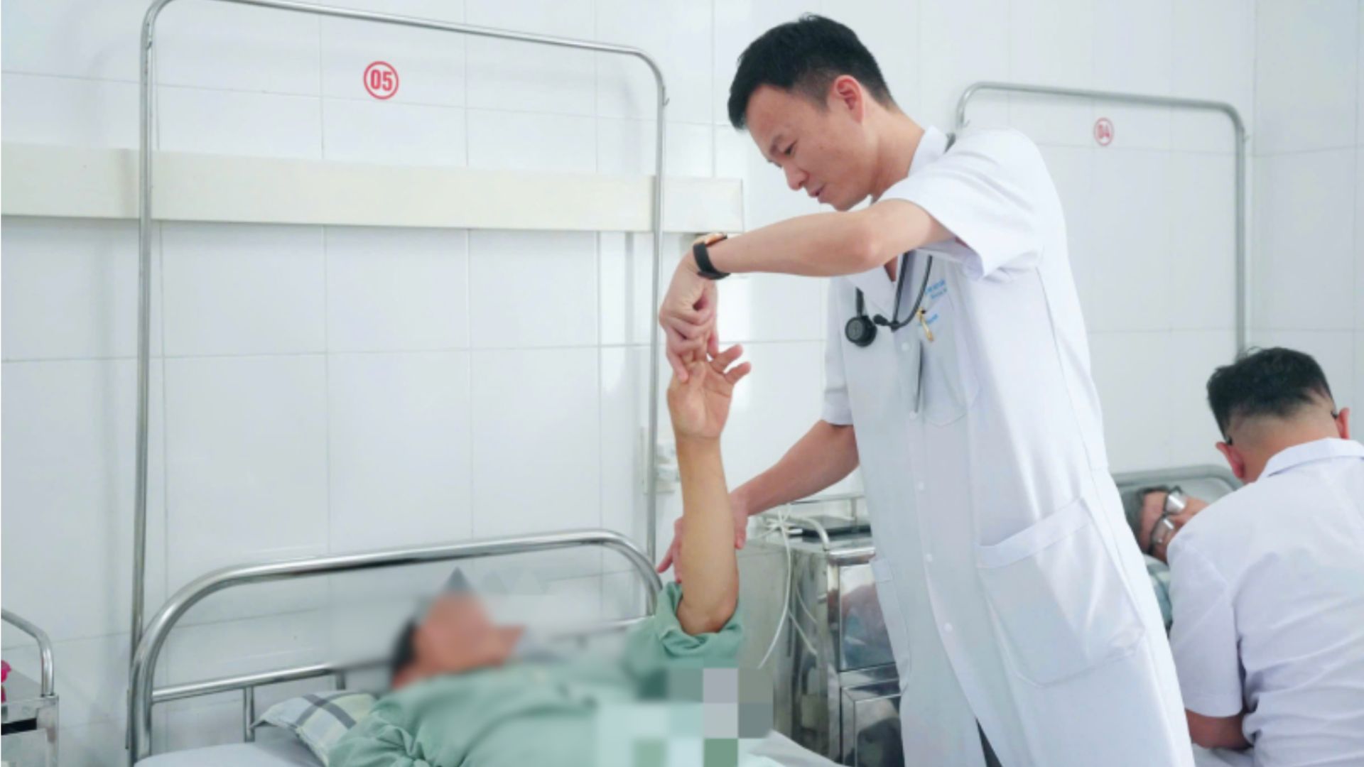 Nong và đặt stent mạch cảnh, cứu sống nam bệnh nhân nguy cơ đột quỵ cao