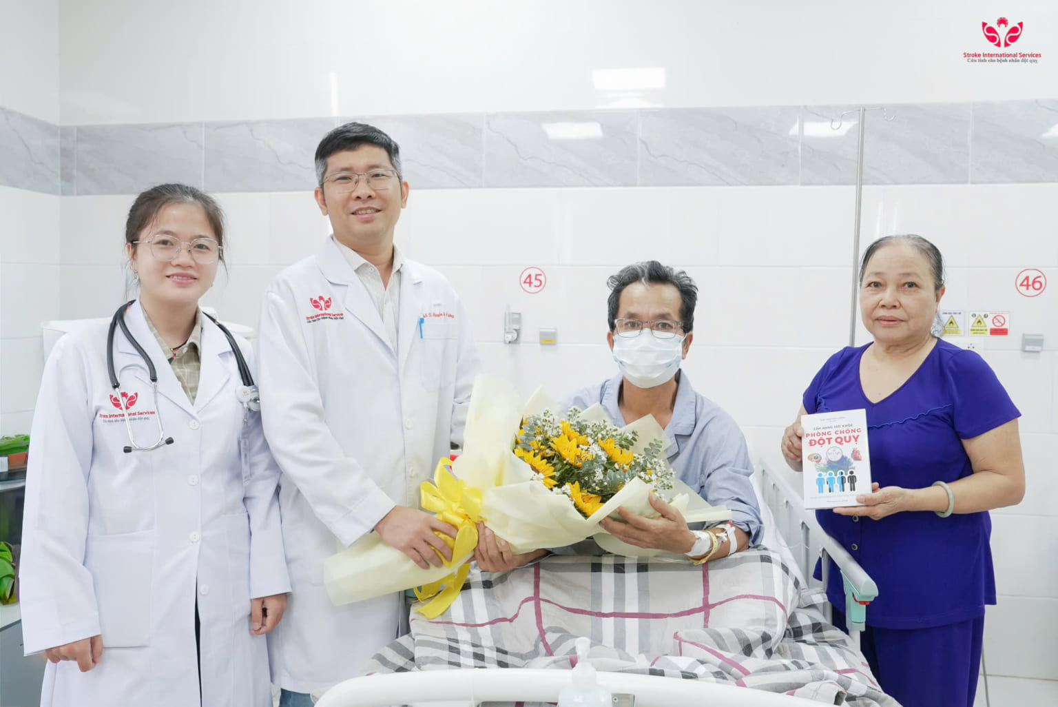 Một bác sĩ ngưng tim, ngưng thở trong ca trực