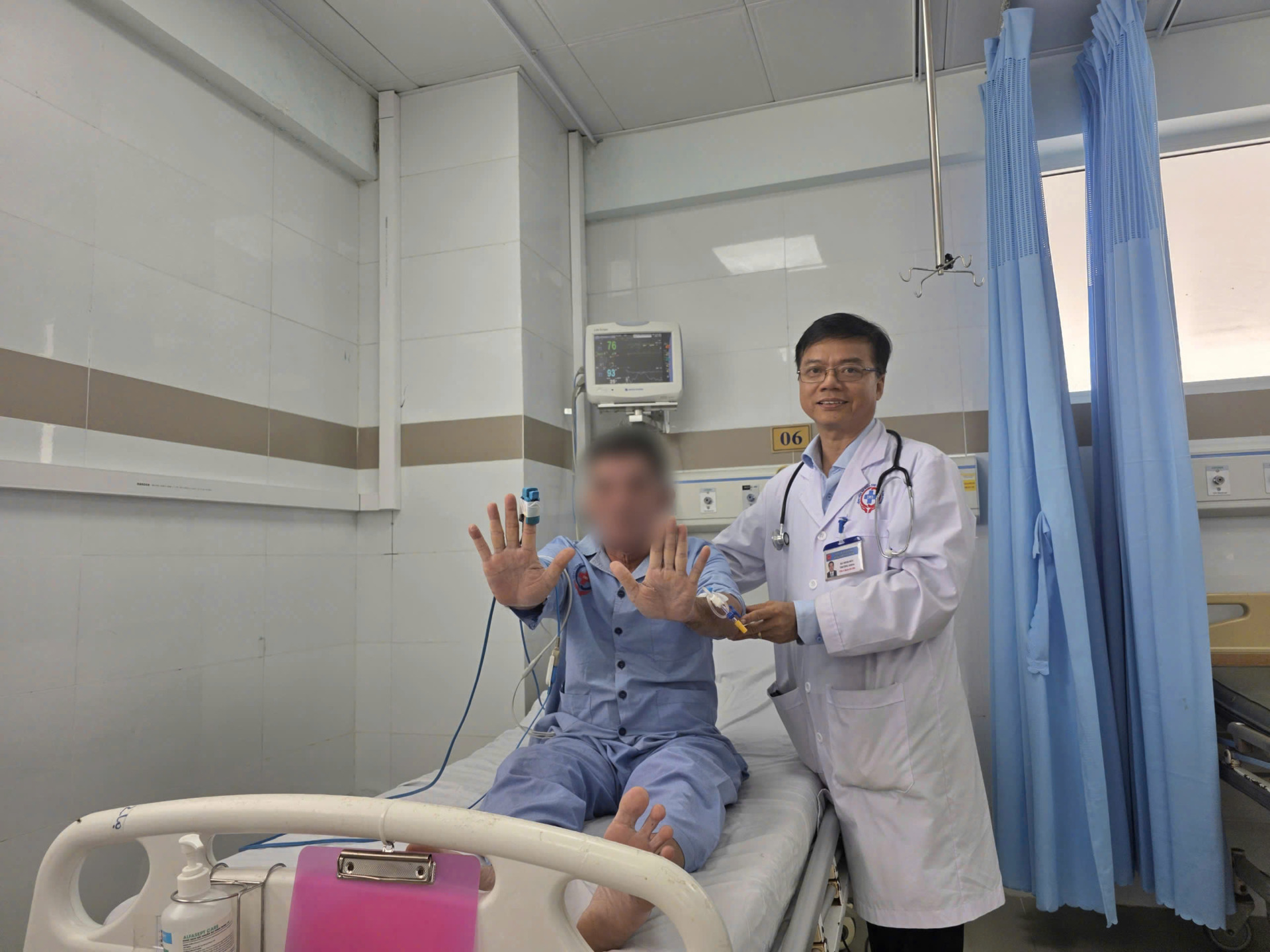 Bệnh viện Đa khoa Châu Đốc: Bệnh nhân đột quỵ hồi phục sau 12 giờ nhờ kỹ thuật đặt stent động mạch cảnh