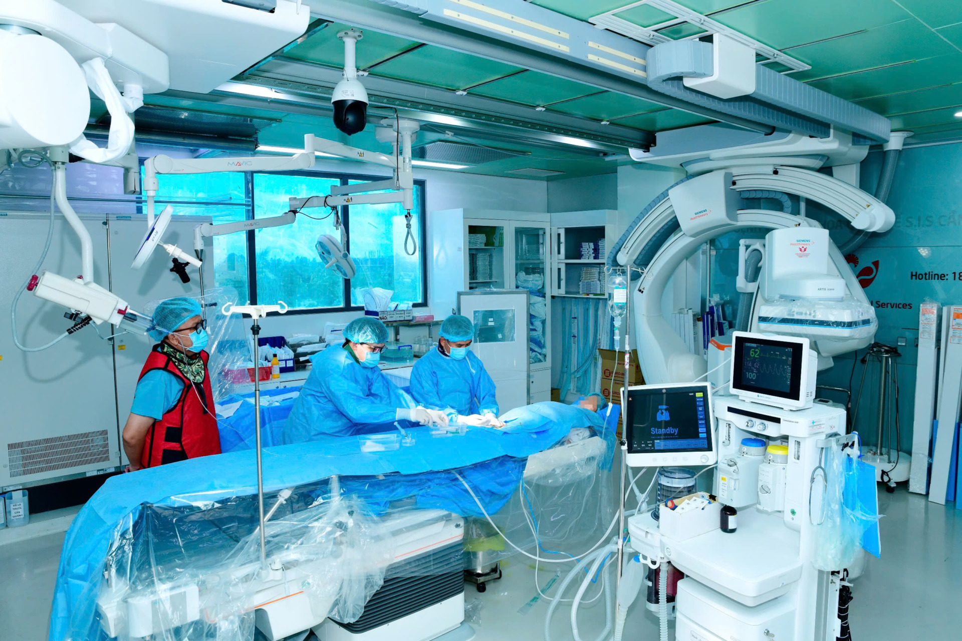 S.I.S Cần Thơ đưa vào sử dụng hệ thống máy DSA Artis Icono trong điều trị bệnh mạch máu