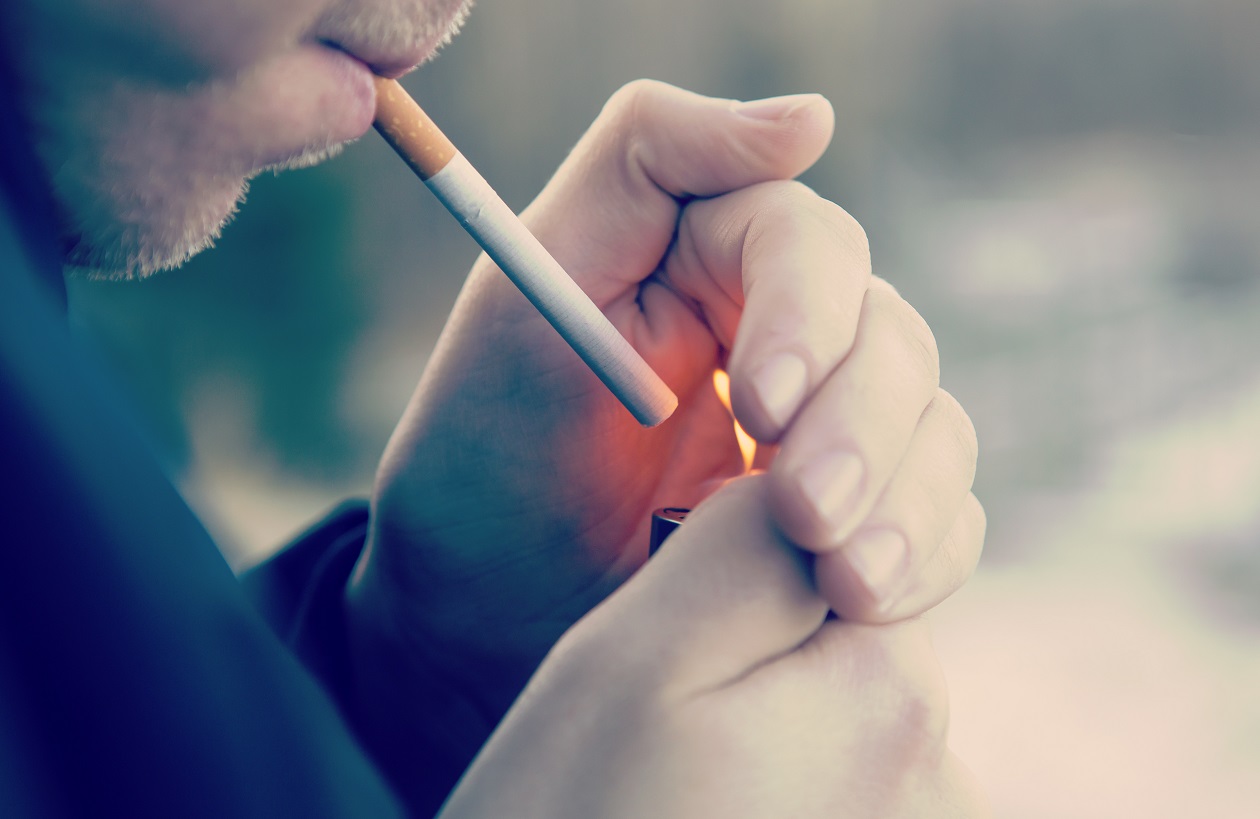 Vì sao hút thuốc lá làm tăng nguy cơ nhồi máu cơ tim? Cảnh báo từ hai ca bệnh nguy kịch