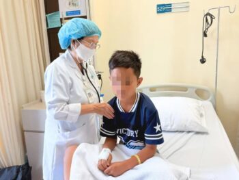 https://benhdotquy.net/van-tinh-tao-sau-tai-nan-cay-de-be-trai-12-tuoi-phat-hien-tu-mau-chen-ep-nao/