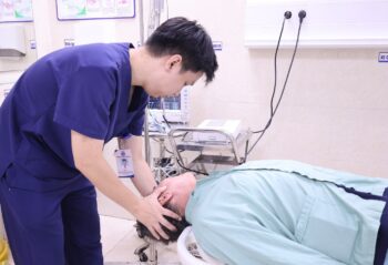 https://benhdotquy.net/lo-dot-quy-vi-chong-mat-buon-non-va-cam-giac-nha-do-nhap-vien-moi-biet-soi-tai/