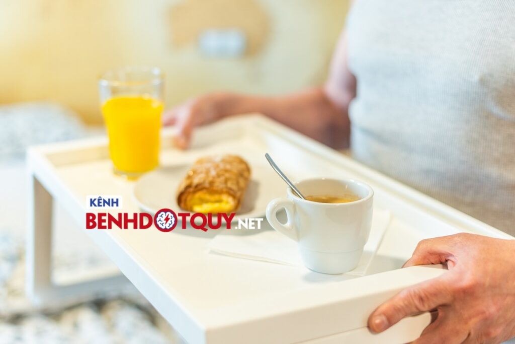 https://benhdotquy.net/nguoi-benh-dot-quy-bi-kho-nuot-cho-an-the-nao-de-tranh-sac-viem-phoi/